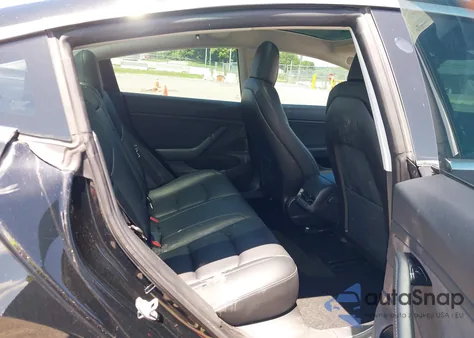 2019 Tesla Model 3 Long Range/Mid Range/Standard Range/Standard Range Plus из США, поврежденный, VIN 5YJ3E1EA2KF305977